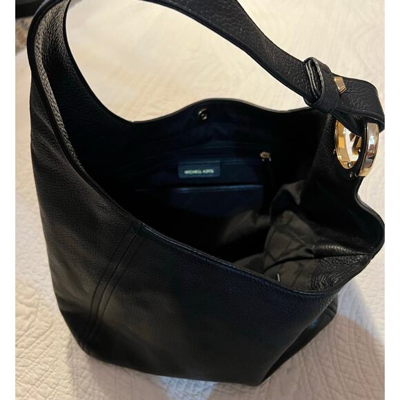 Stylish black, Michael Kors shoulder bag
Excellent condition - Picture 11 of 12